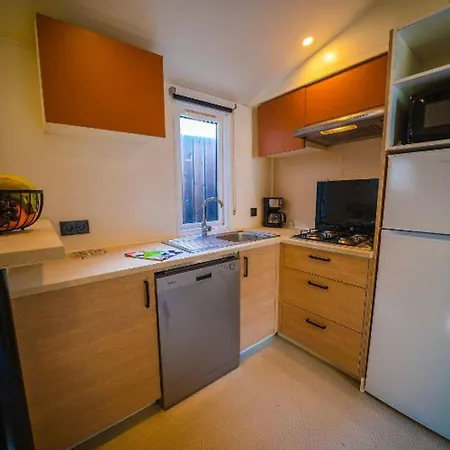 Campingplads Mobil-home Climatise - Terrasse - 4 Pers. - Api-1-52-2187